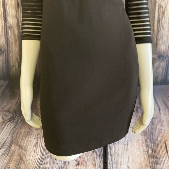 Lulu’s Mini Dress - Picture 3 of 12